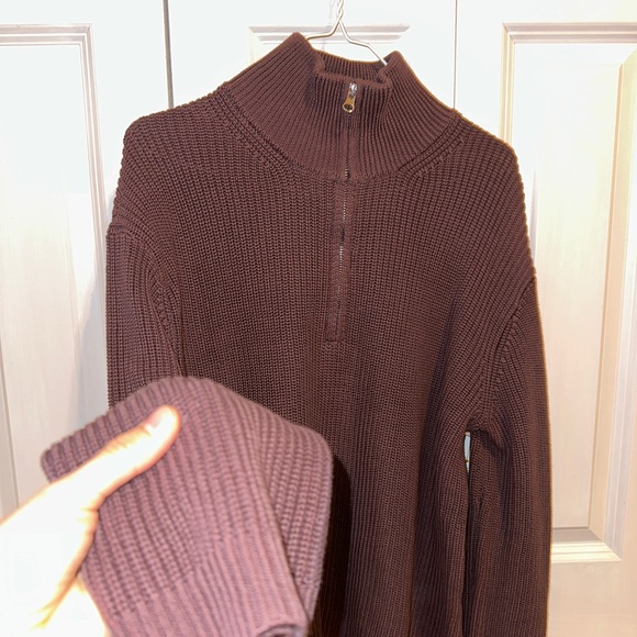 Sweater - Picture 2 of 4